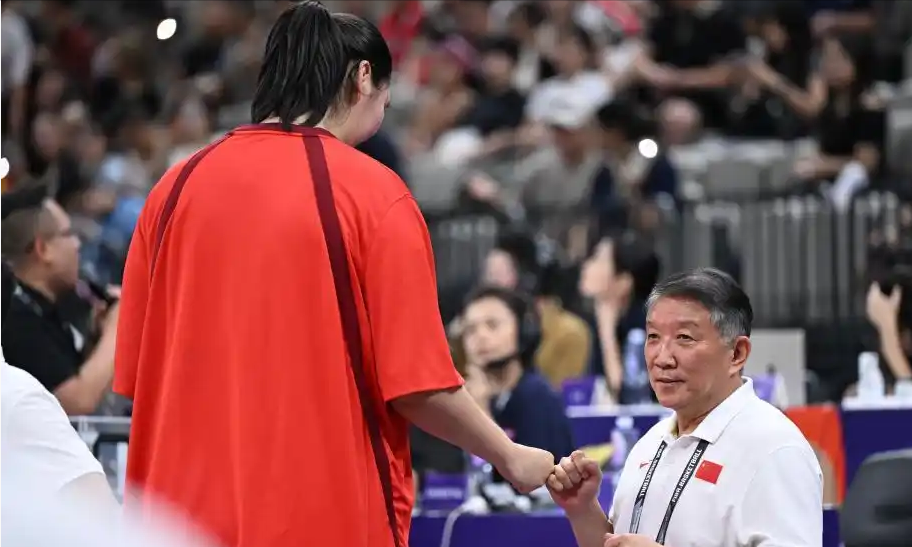 爱游戏APP-中国队逆转印尼队，戴资颖点燃赛场